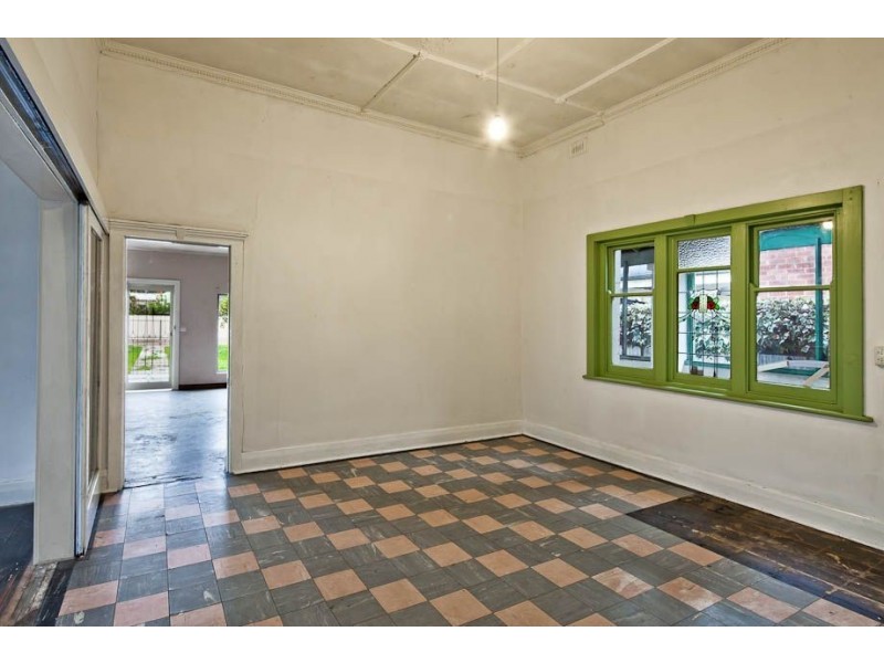 90 Harrow Road, College Park SA 5069