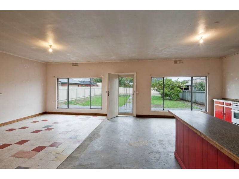 90 Harrow Road, College Park SA 5069