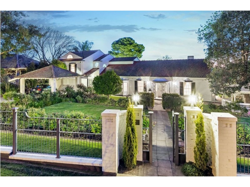 7 Woodland Road, Springfield SA 5062