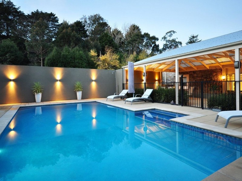 1 Cox Place, Crafers SA 5152