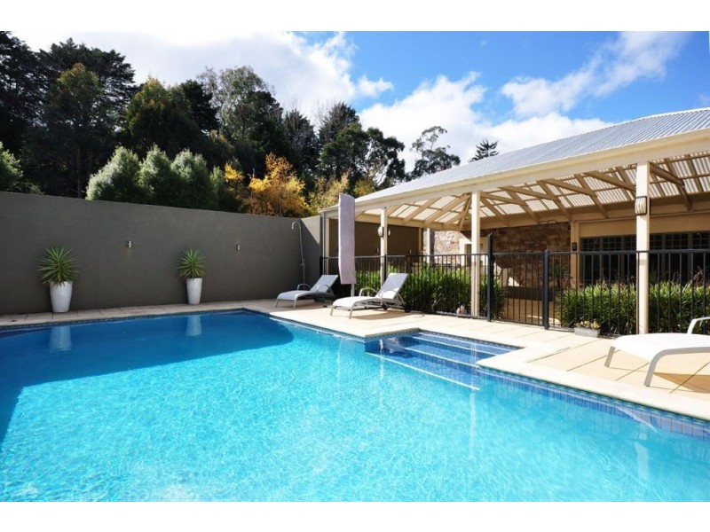 1 Cox Place, Crafers SA 5152