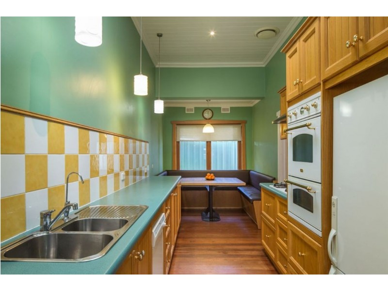 8 Da costa Avenue, Prospect SA 5082