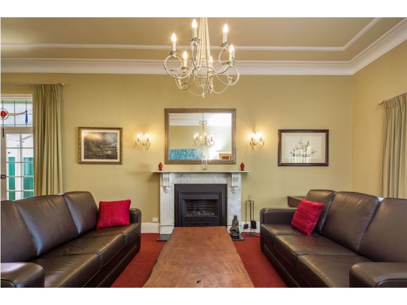 8 Da costa Avenue, Prospect SA 5082