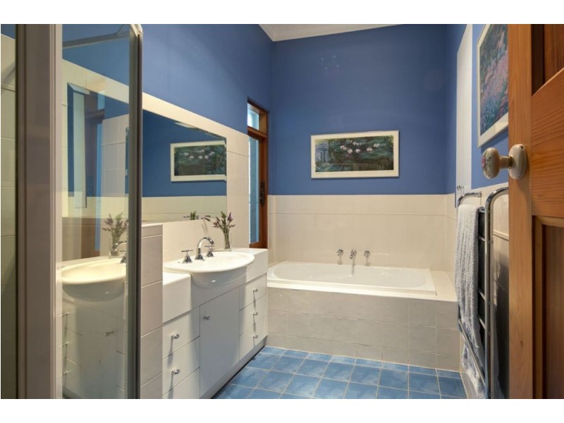 8 Da costa Avenue, Prospect SA 5082