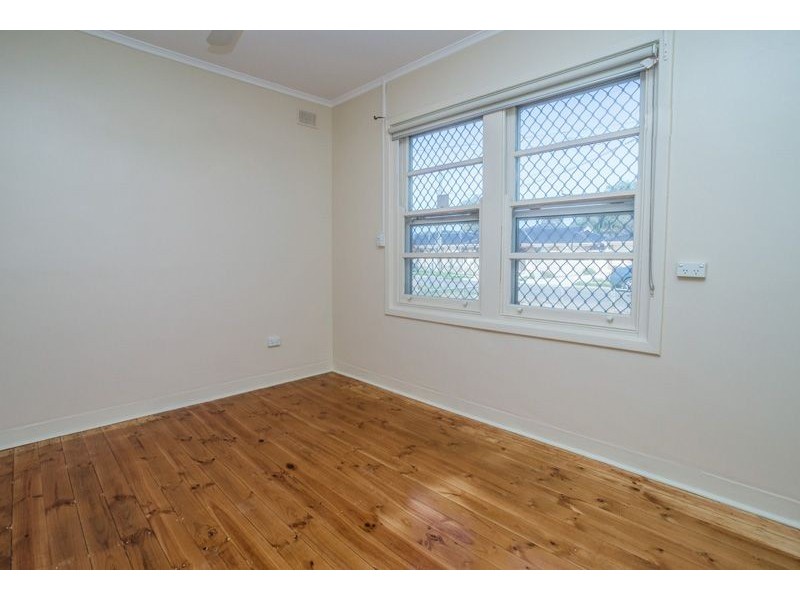 10 Lewis Crescent, Woodville West SA 5011