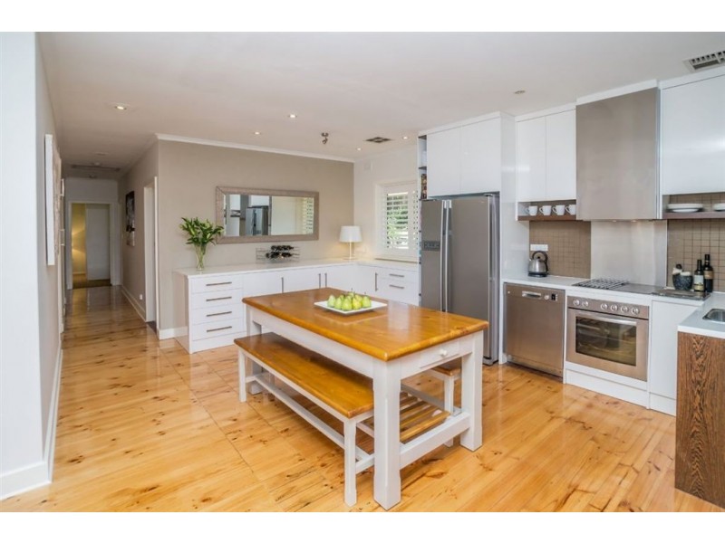 8 Muirfield Avenue, Stirling SA 5152