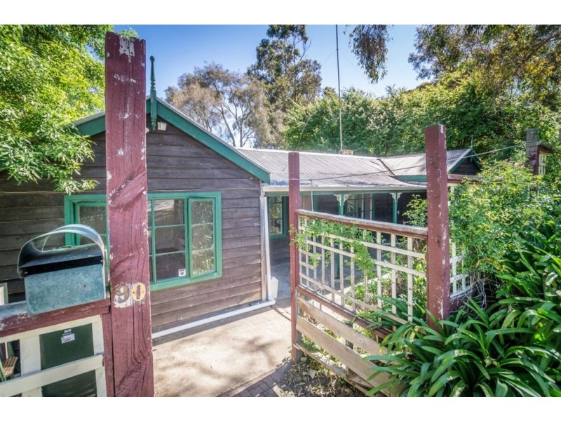 90 Osterley Avenue, Bridgewater SA 5155