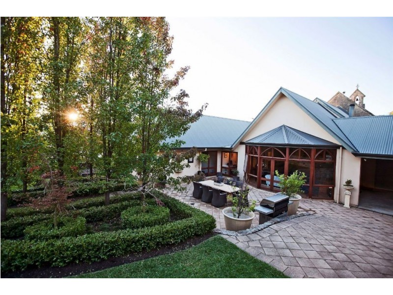 8 Horn Street, Houghton SA 5131