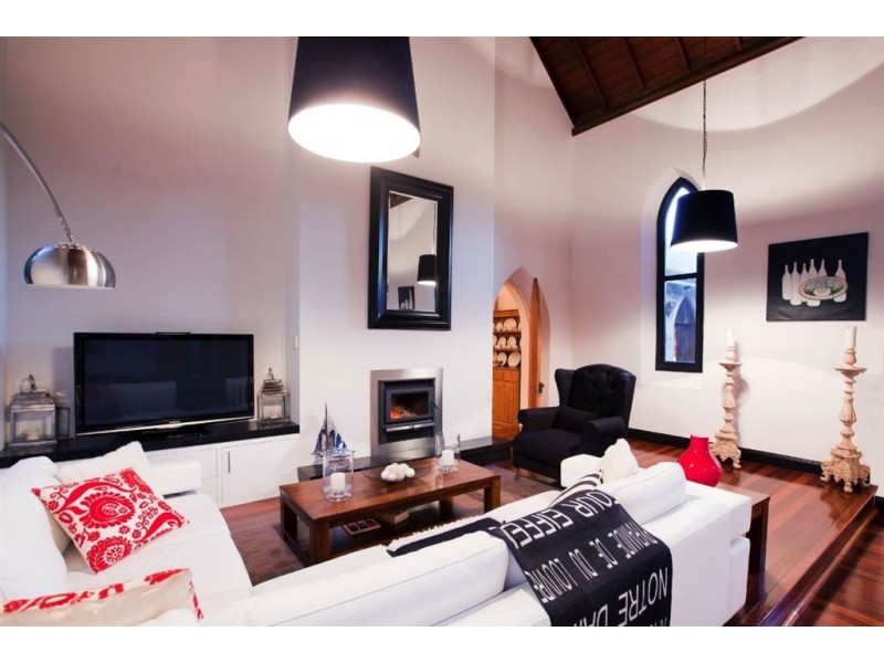 8 Horn Street, Houghton SA 5131