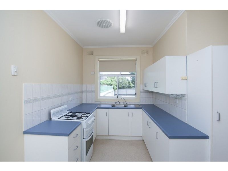 11 Ballater Avenue, Campbelltown SA 5074