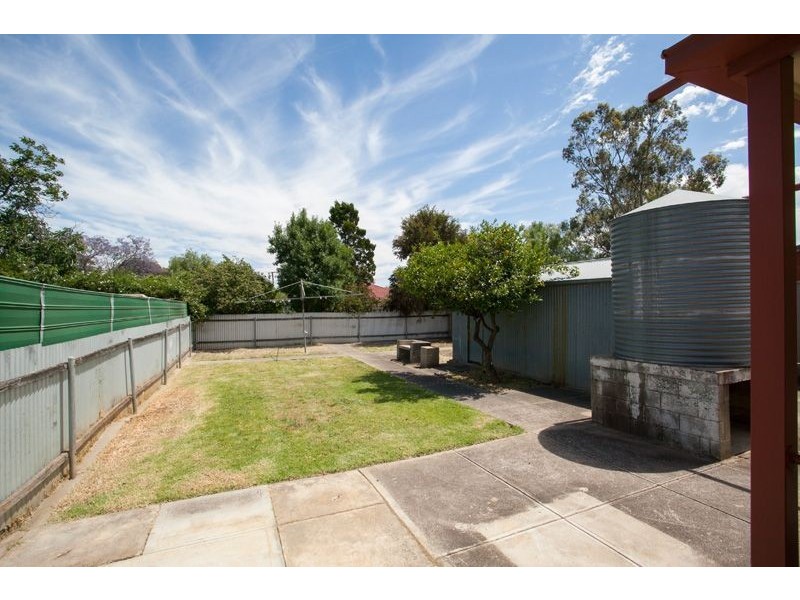 11 Ballater Avenue, Campbelltown SA 5074