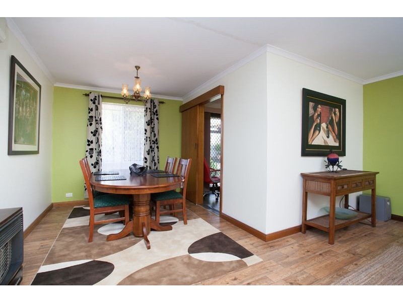 18 Currawong Crescent, Modbury Heights SA 5092