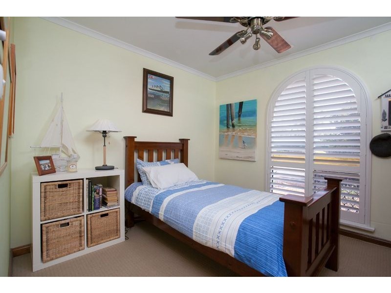 18 Currawong Crescent, Modbury Heights SA 5092