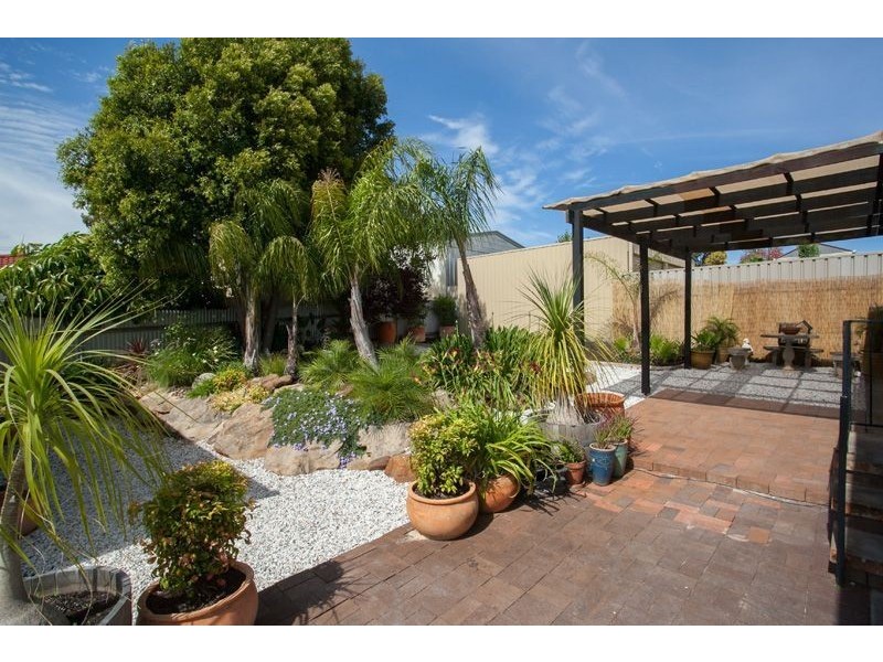 18 Currawong Crescent, Modbury Heights SA 5092