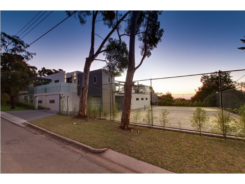 17 Elmglade Road, Springfield SA 5062