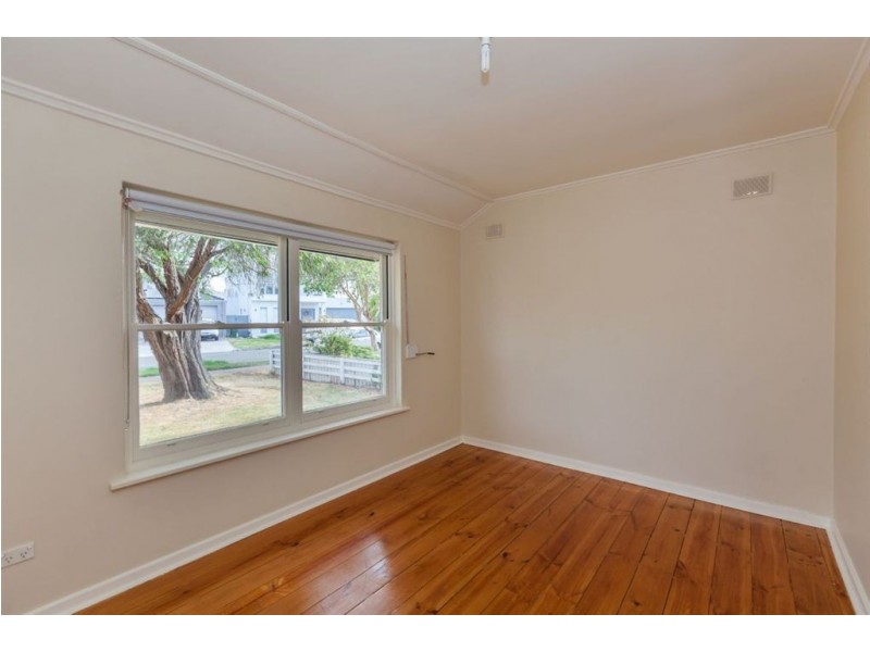 35 Hobart Road, Henley Beach South SA 5022