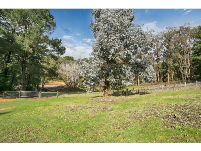 117 Cave Avenue, Bridgewater SA 5155