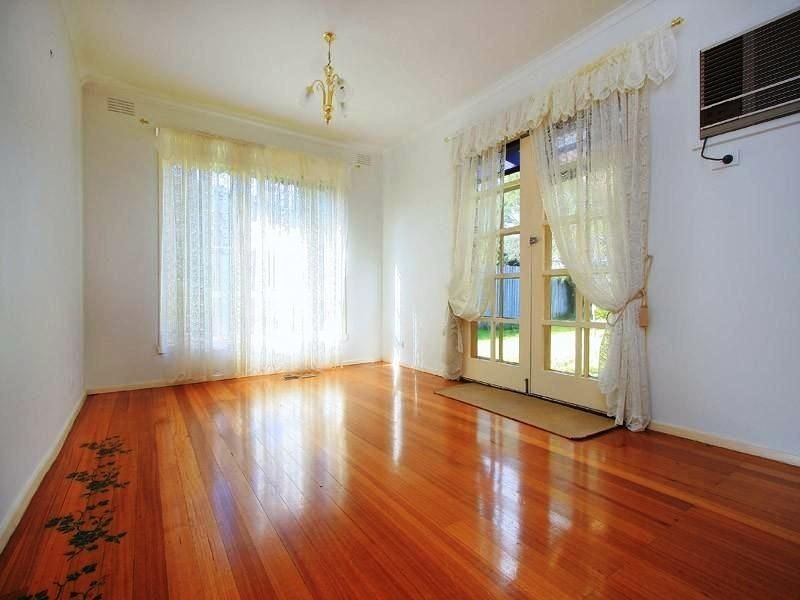 1 Lutana Court, Frankston VIC 3199