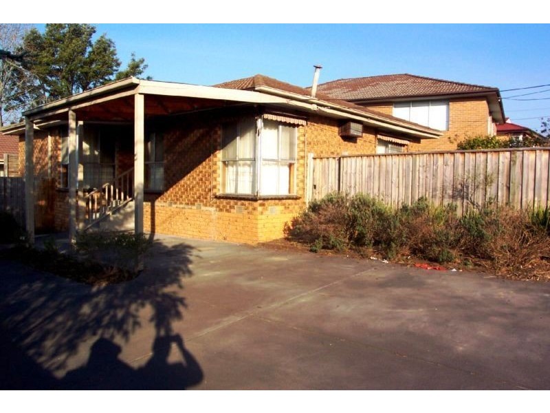 1/124 Mc Mahons Rd, Frankston VIC 3199