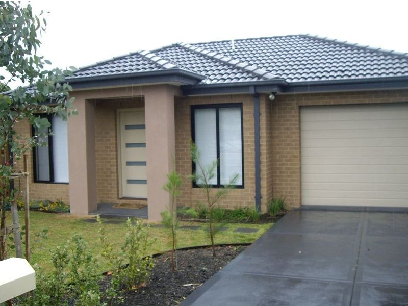 2/7 Leonard Street, Frankston VIC 3199