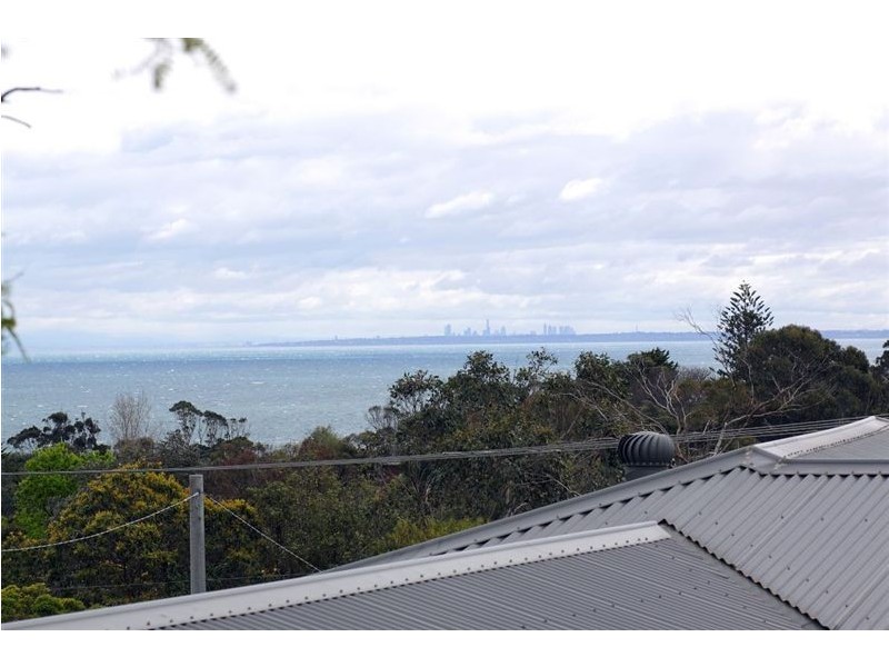 1 Harcourt Avenue, Frankston South VIC 3199