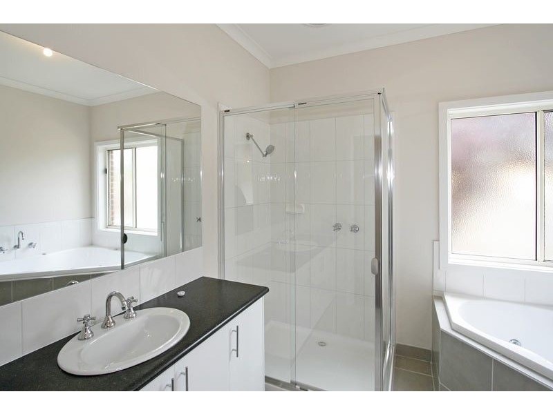 1/29 McComb Blvd, Frankston VIC 3199