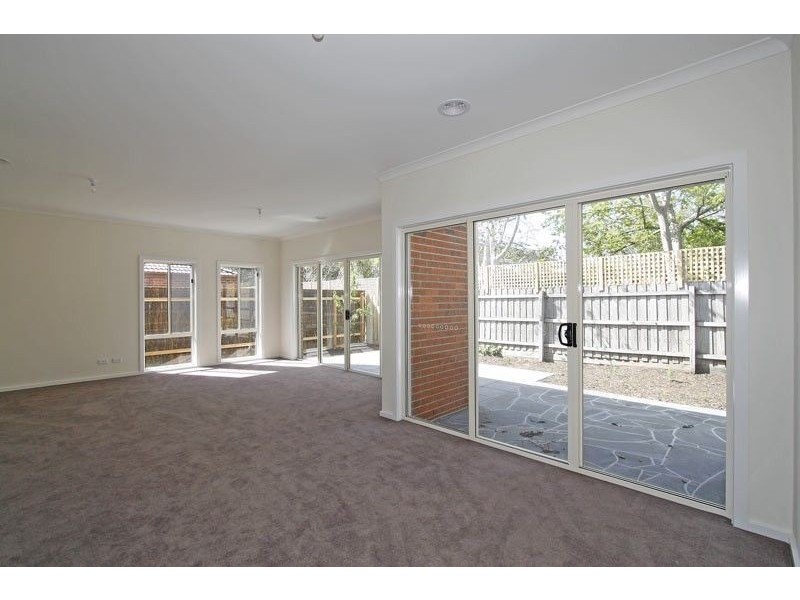 2/29 McComb Blvd, Frankston VIC 3199