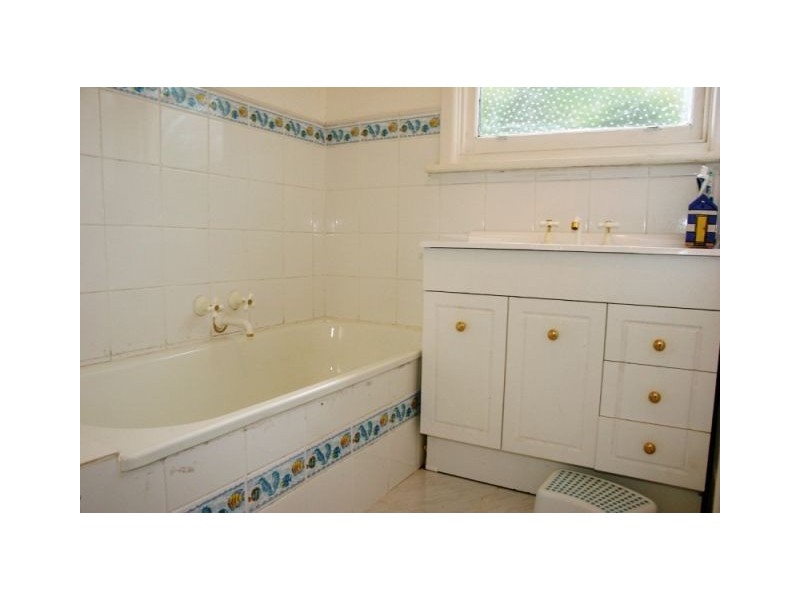 25 Helvetia Court, Frankston VIC 3199