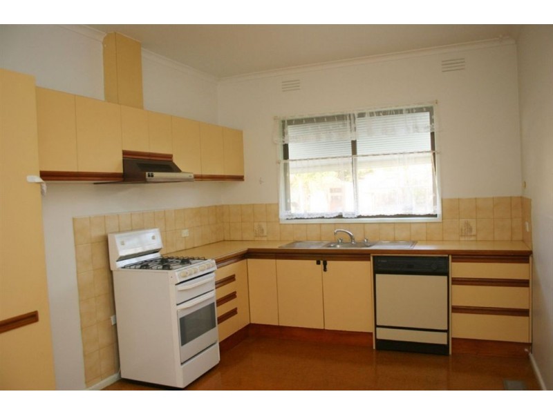 15 Parer Street, Frankston VIC 3199