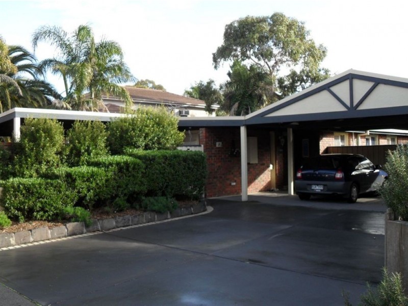 17 Grimwade Crescent, Frankston VIC 3199