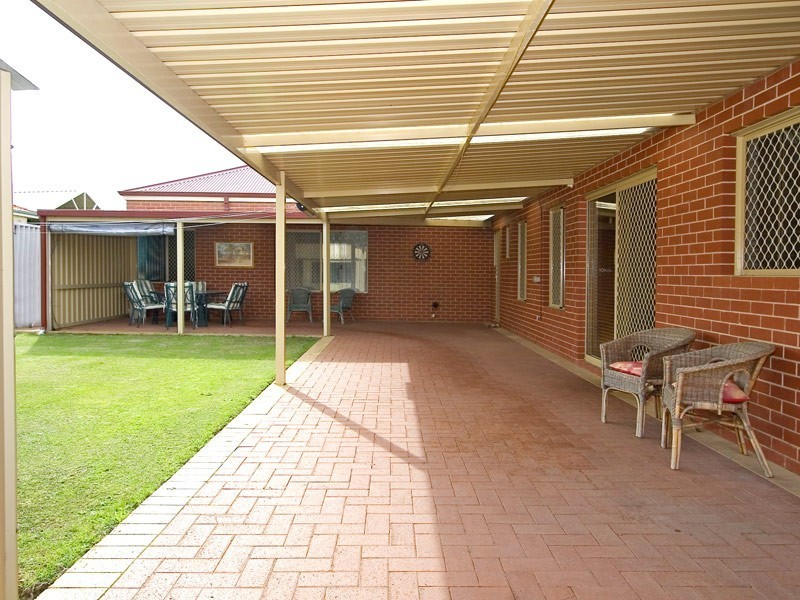 29 Cincotta Loop, Beeliar WA 6164