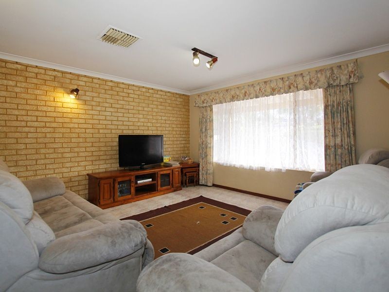 A/36 Mortimer Street, Wattleup WA 6166