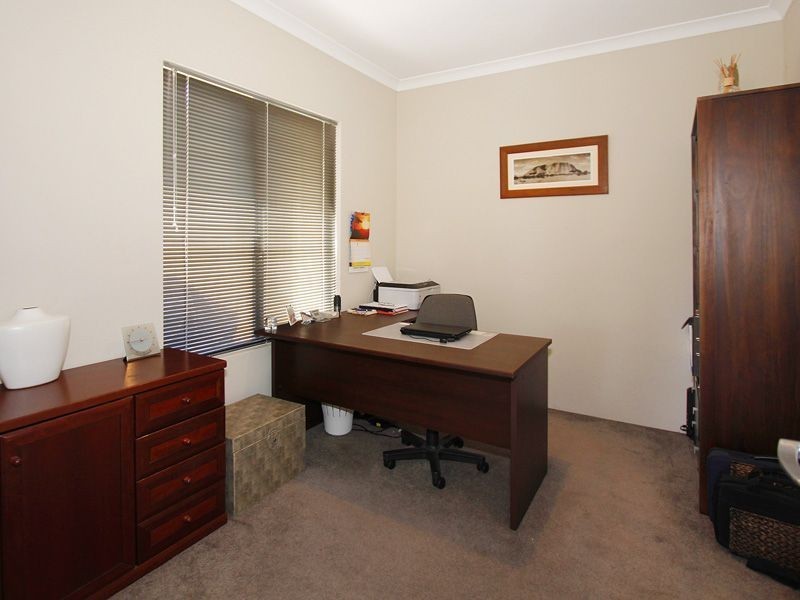 3 Orlando Avenue, Bibra Lake WA 6163