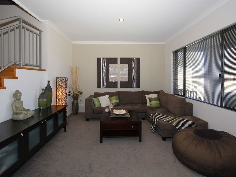 3 Orlando Avenue, Bibra Lake WA 6163