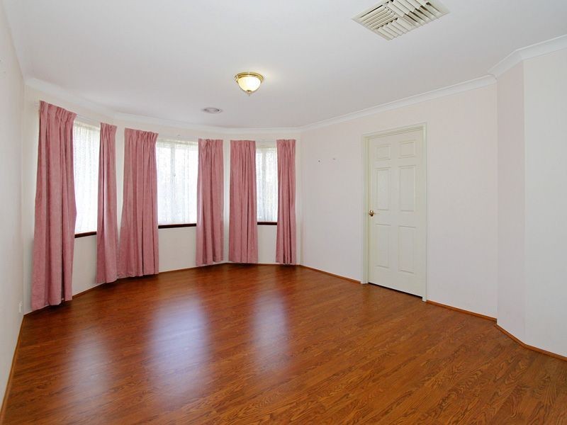 33 Lydon Boulevard, Atwell WA 6164