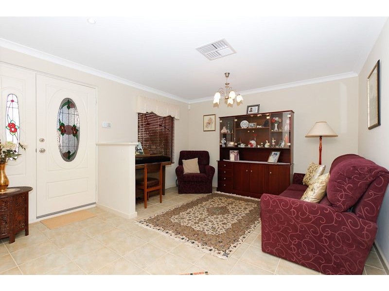 39 The Lakes Boulevard, Jandakot WA 6164