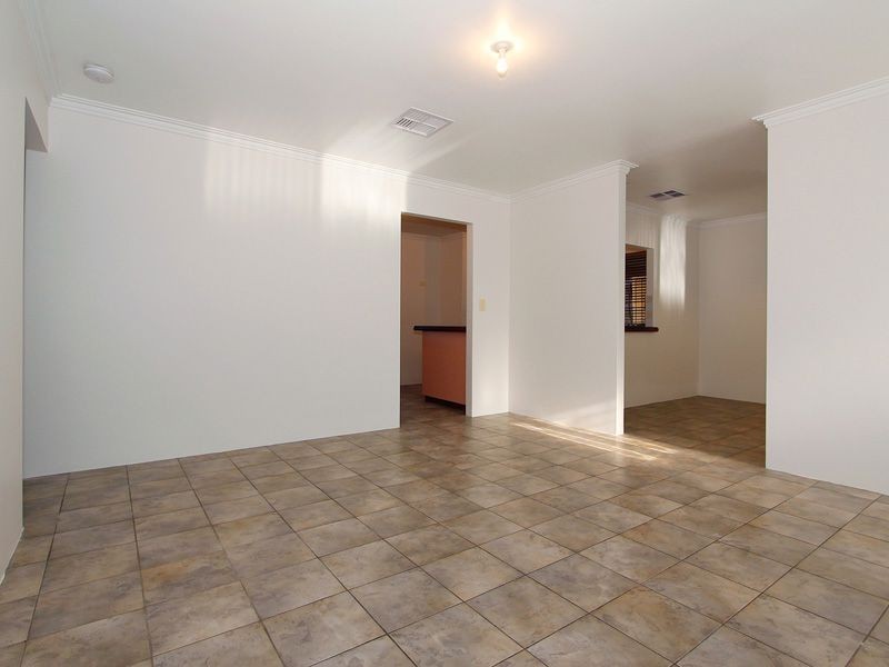 5 Beebin Place, Yangebup WA 6164