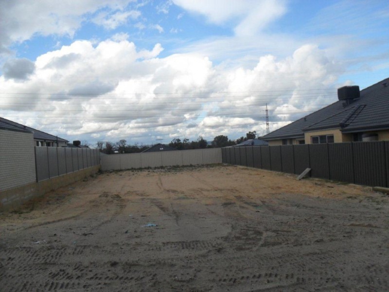 73 Barfield Road, Hammond Park WA 6164