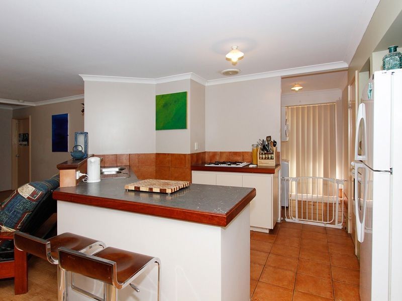 8 Arno Lane, Success WA 6164