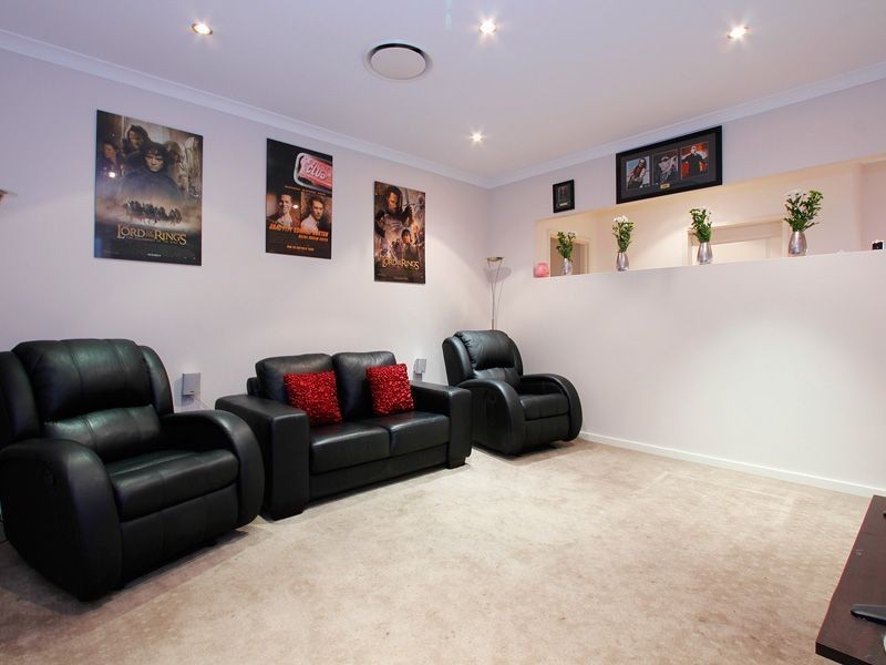 10 Dunlap Avenue, Success WA 6164