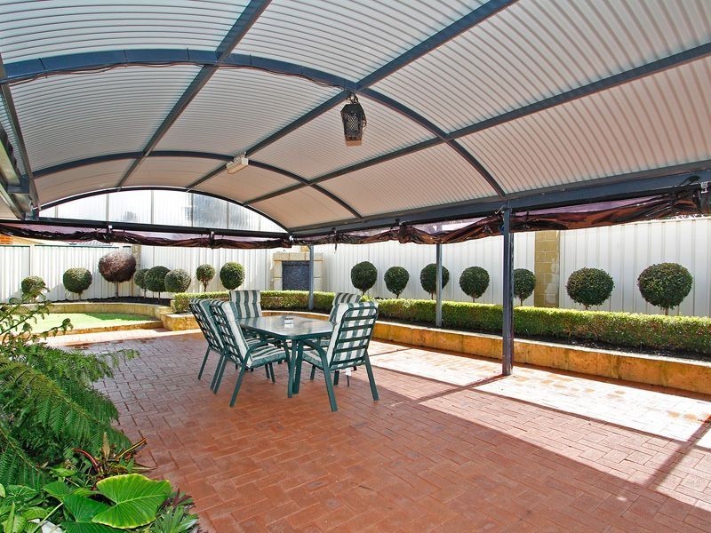 73 Baningan Avenue, Success WA 6164