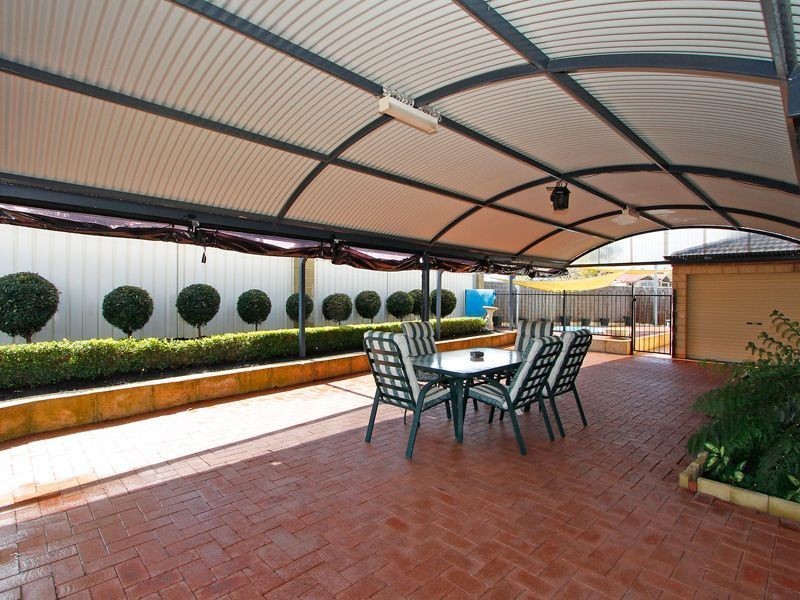 73 Baningan Avenue, Success WA 6164