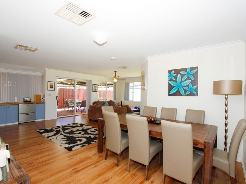 10 Tourner Retreat, Atwell WA 6164