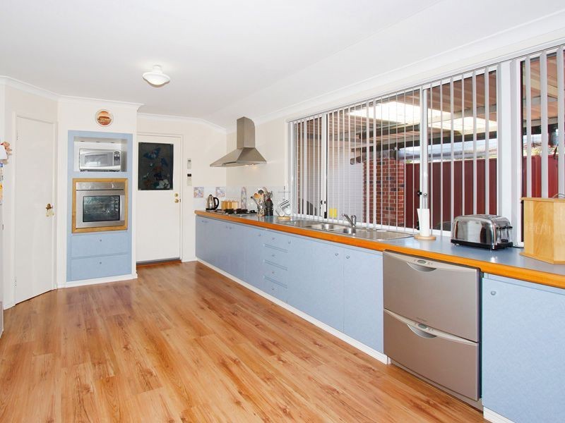 10 Tourner Retreat, Atwell WA 6164