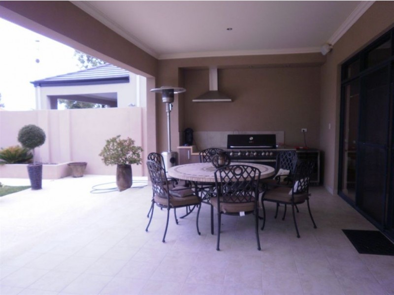 18B McCallum Crescent, Ardross WA 6153