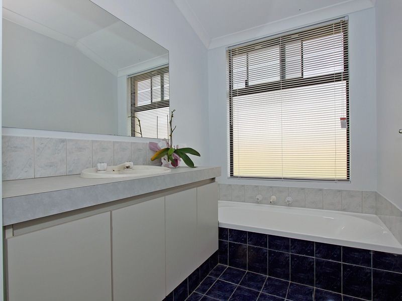 8 Darter Close, Beeliar WA 6164