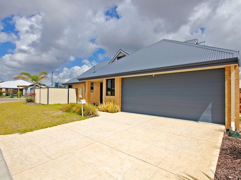 1/18 Lagrange Street, Success WA 6164