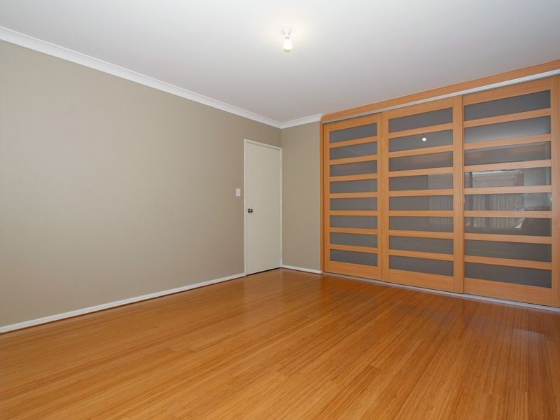 1/18 Lagrange Street, Success WA 6164