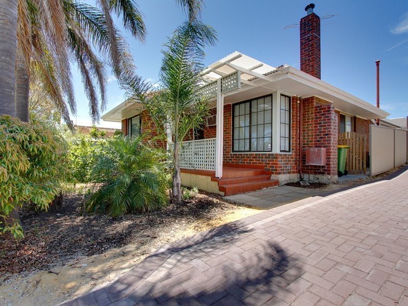 16 Lockett Street, Coolbellup WA 6163