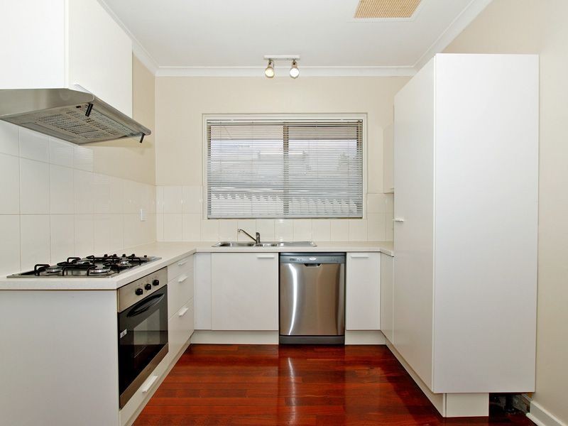 16 Lockett Street, Coolbellup WA 6163